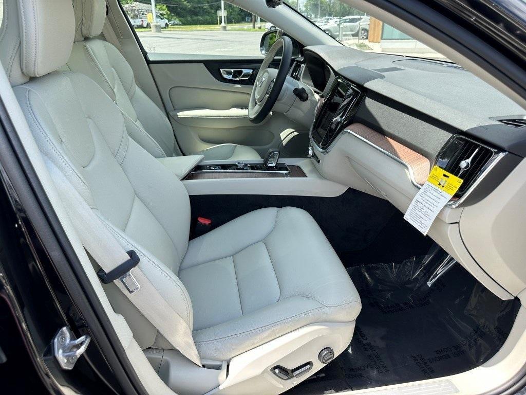used 2022 Volvo S60 car, priced at $32,980