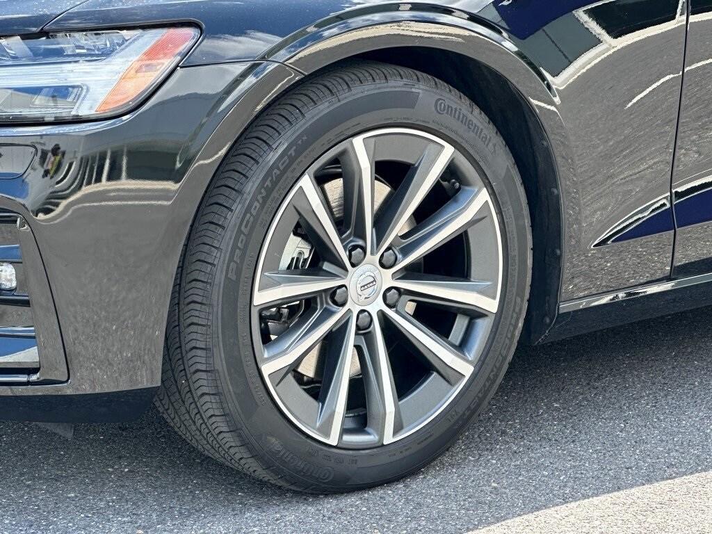 used 2022 Volvo S60 car, priced at $32,980
