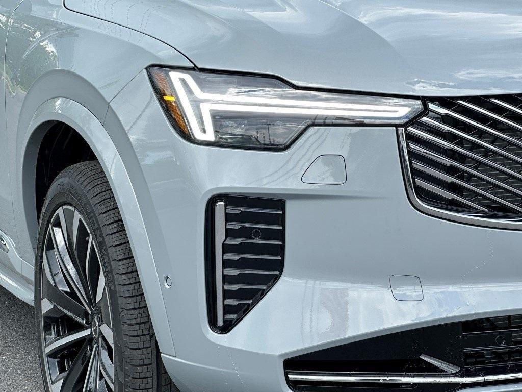 new 2025 Volvo XC90 car, priced at $69,155