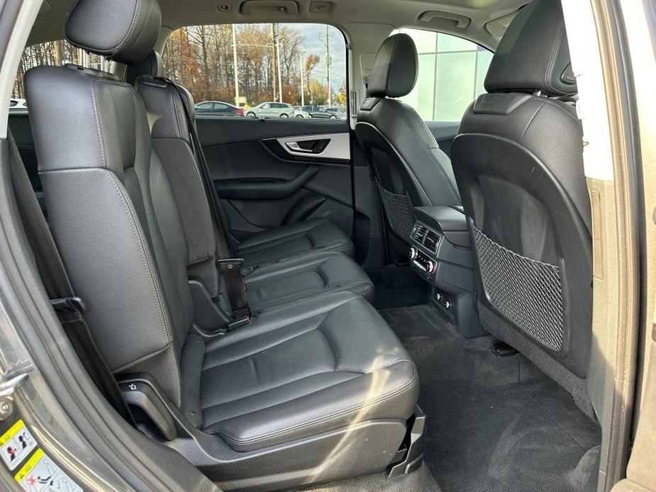 used 2019 Audi Q7 car, priced at $28,480