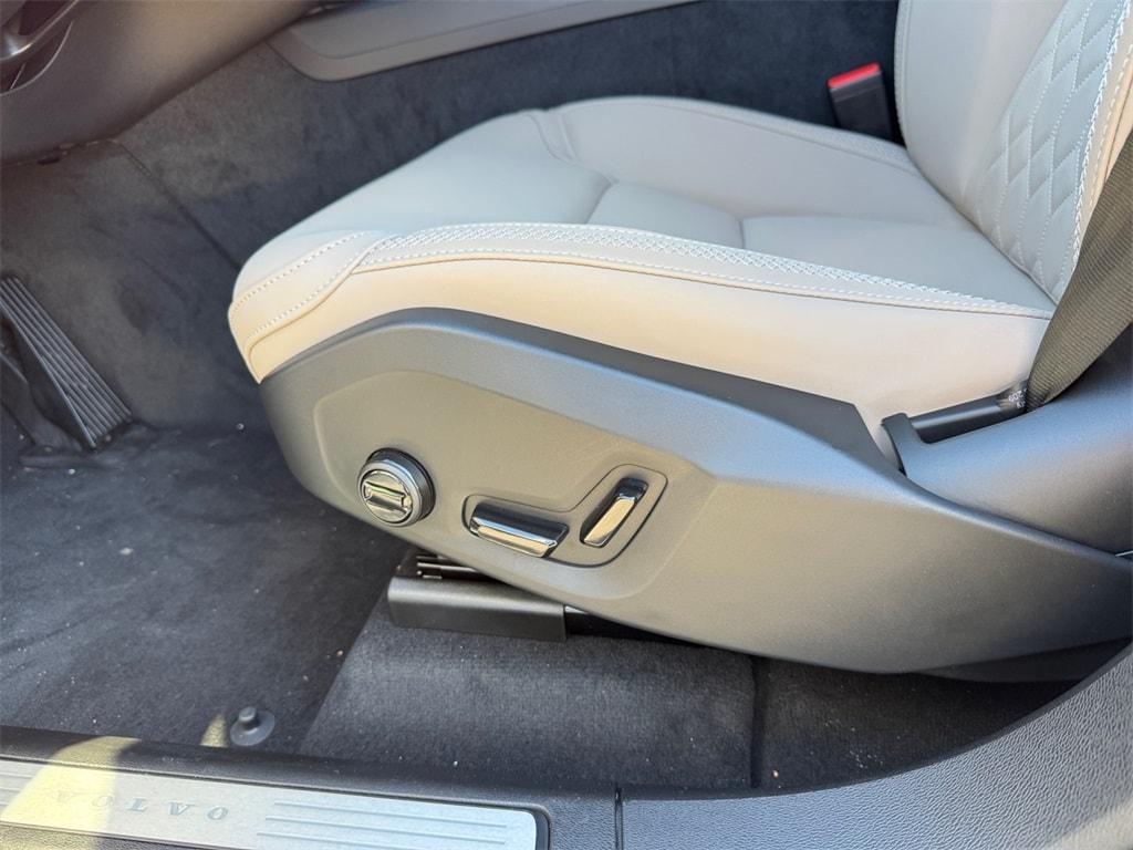 new 2026 Volvo XC60 Plug-In Hybrid car, priced at $69,245