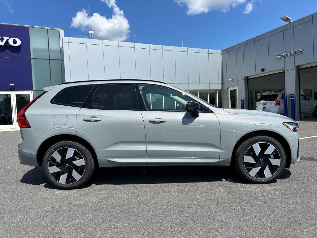 new 2025 Volvo XC60 Plug-In Hybrid car, priced at $64,174