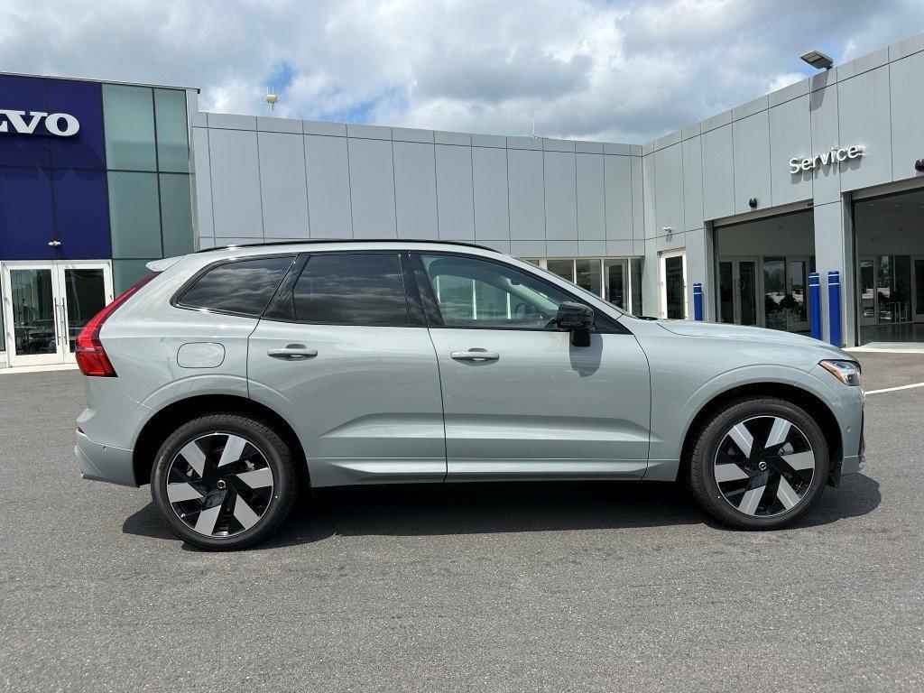 new 2025 Volvo XC60 Plug-In Hybrid car, priced at $63,489