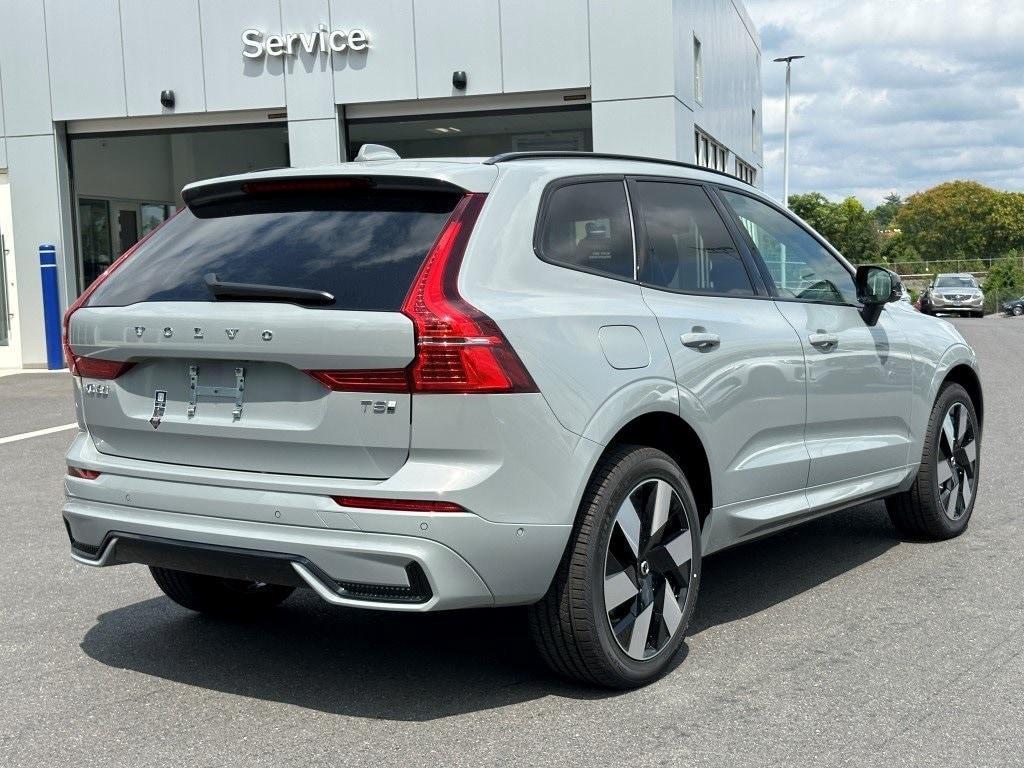 new 2025 Volvo XC60 Plug-In Hybrid car, priced at $63,489