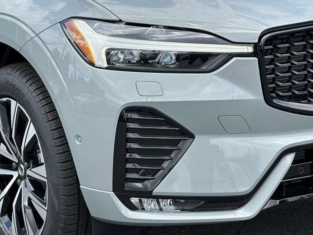 new 2025 Volvo XC60 car, priced at $53,745