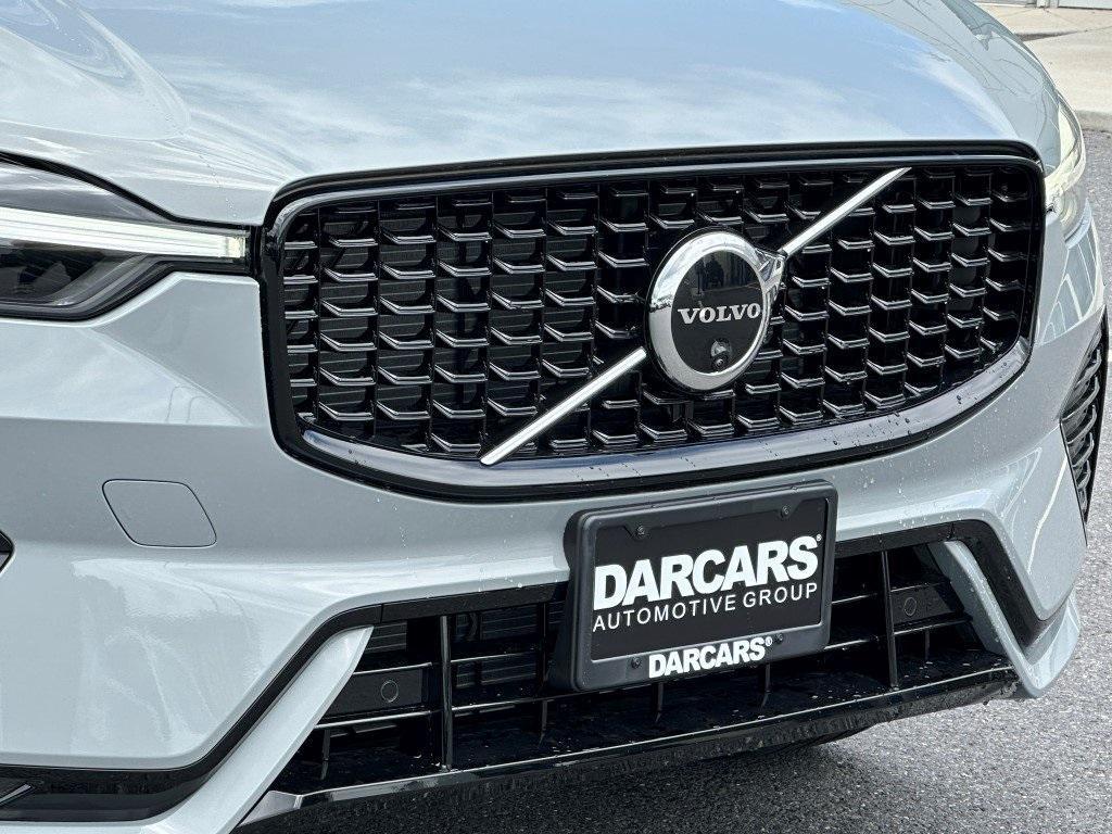 new 2025 Volvo XC60 car, priced at $53,745