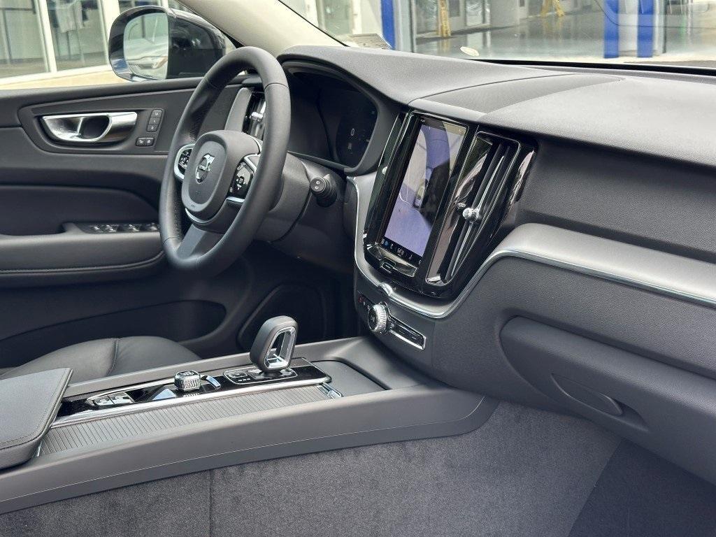 new 2025 Volvo XC60 car, priced at $53,745