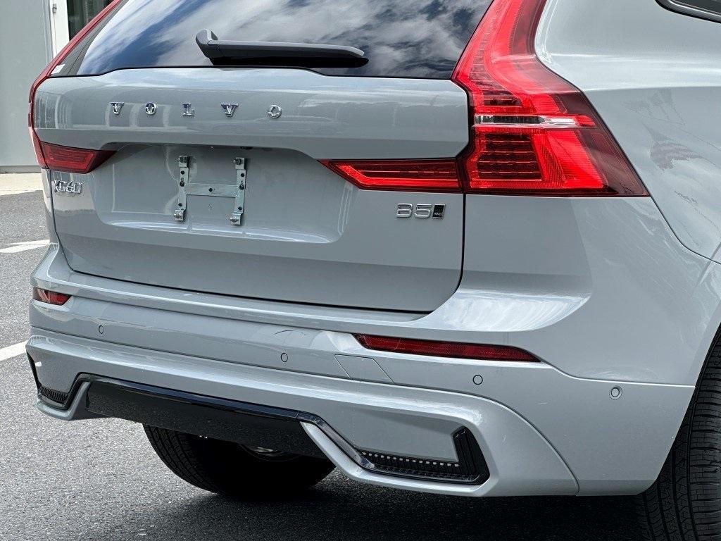 new 2025 Volvo XC60 car, priced at $53,745