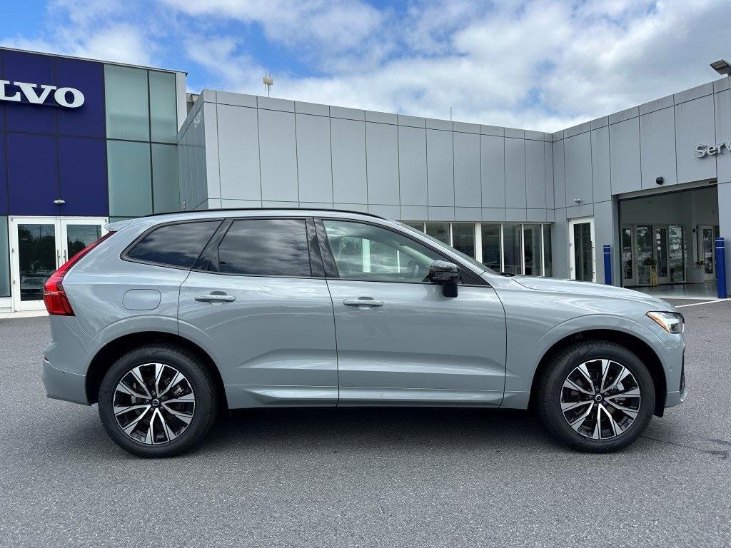 new 2025 Volvo XC60 car, priced at $53,745