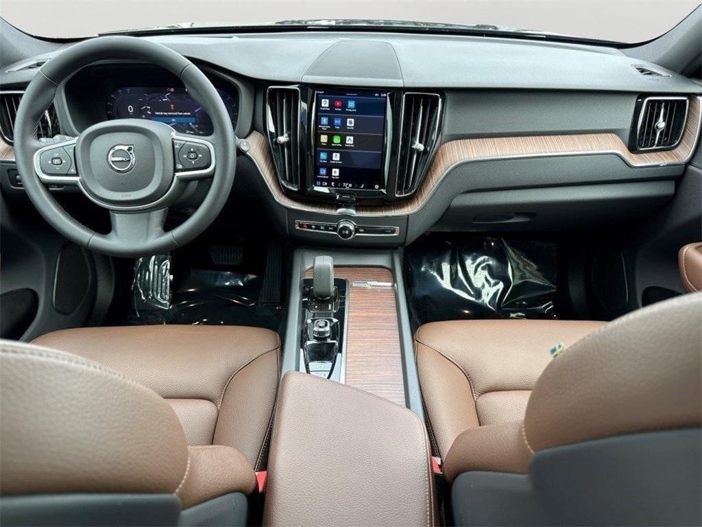 used 2022 Volvo XC60 car, priced at $33,980