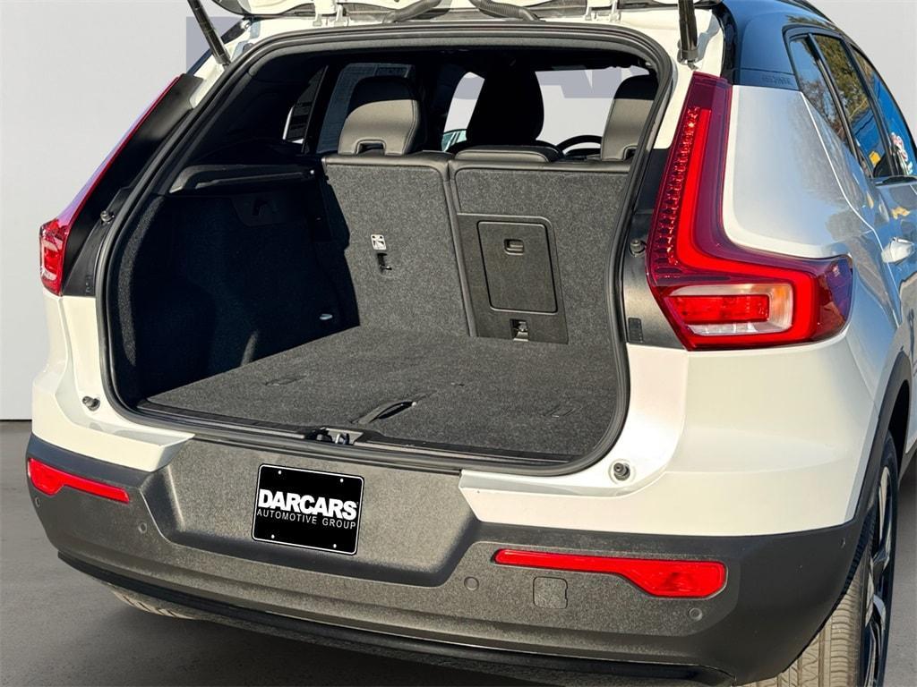 used 2022 Volvo XC40 Recharge Pure Electric car, priced at $30,980
