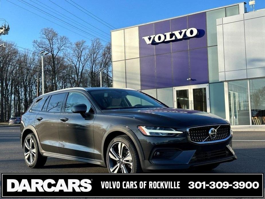 new 2024 Volvo V60 Cross Country car, priced at $51,845