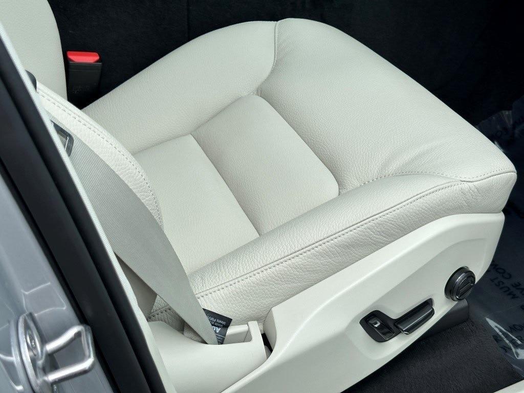 used 2025 Volvo XC90 car, priced at $57,980