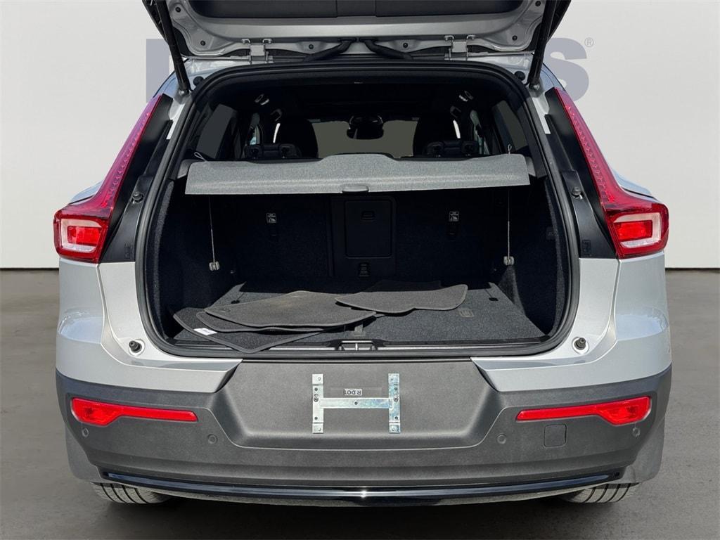 used 2023 Volvo XC40 car, priced at $32,980