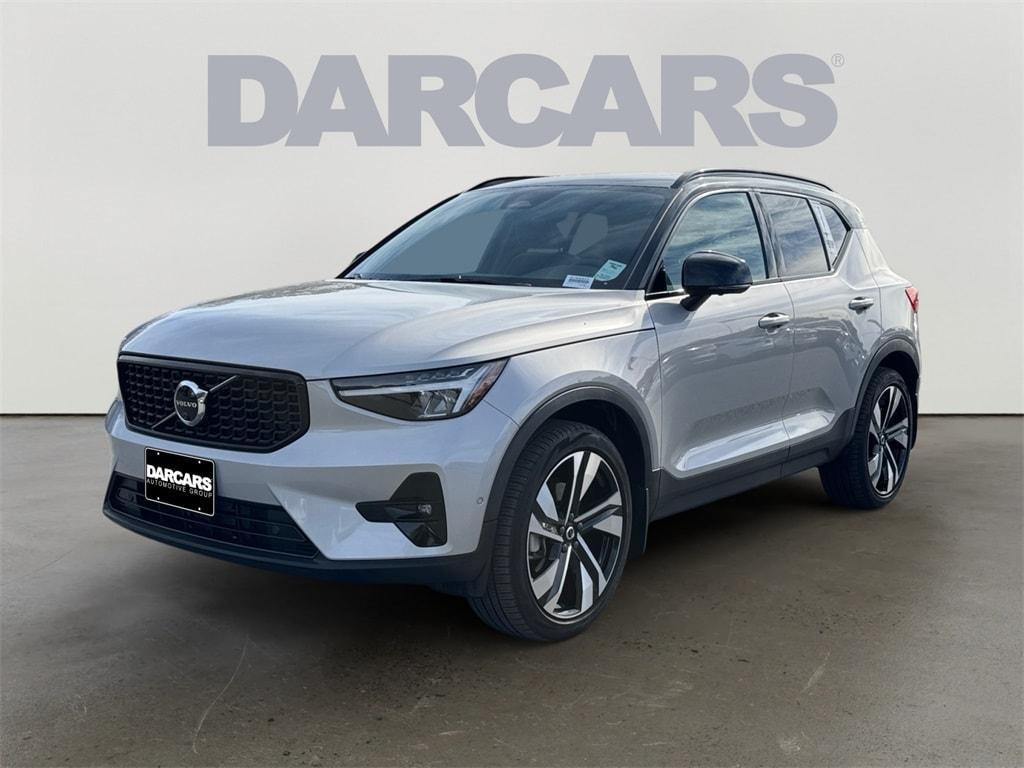 used 2023 Volvo XC40 car, priced at $32,980