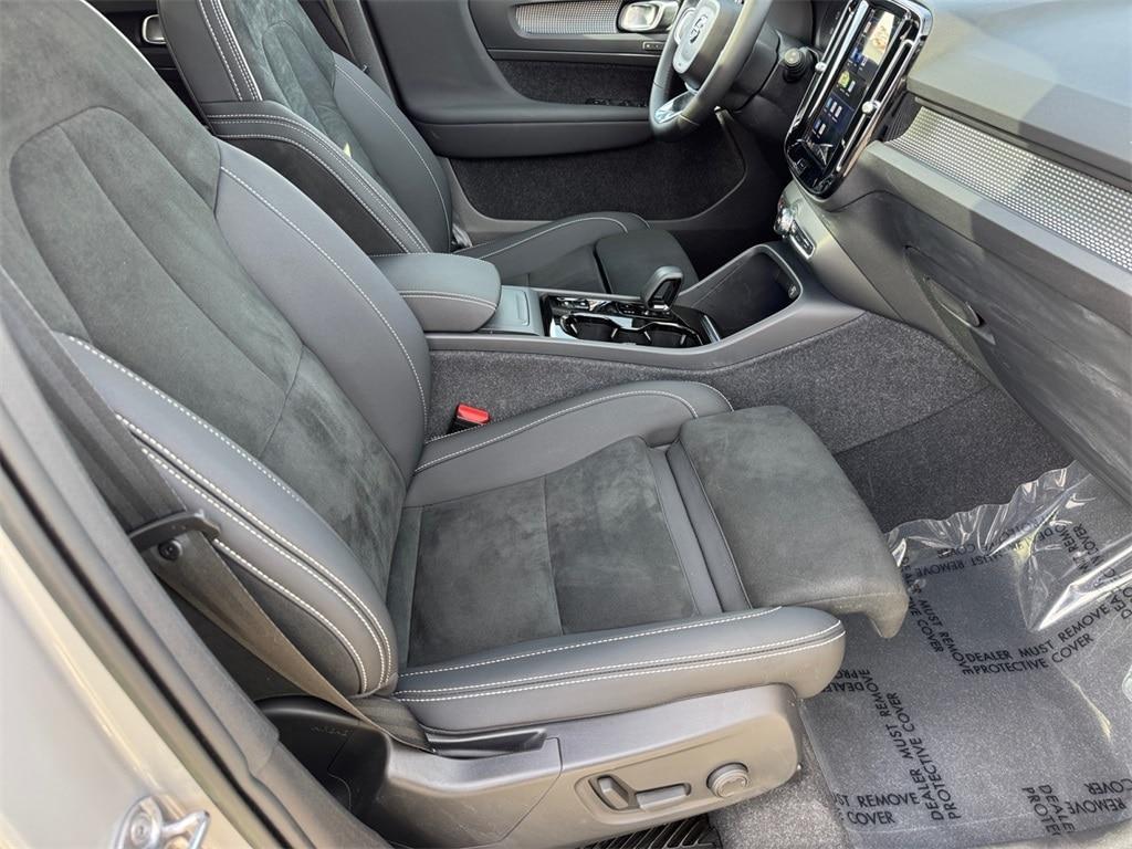 used 2023 Volvo XC40 car, priced at $32,980