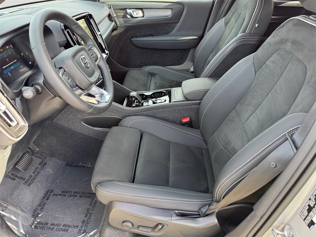 used 2023 Volvo XC40 car, priced at $32,980
