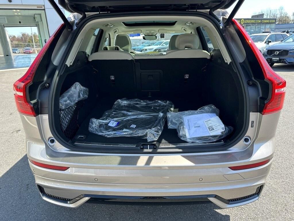new 2025 Volvo XC60 Plug-In Hybrid car, priced at $72,095