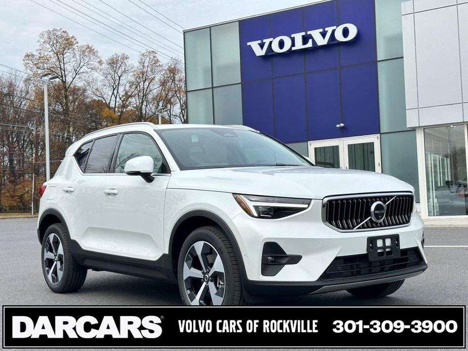 new 2025 Volvo XC40 car, priced at $46,982