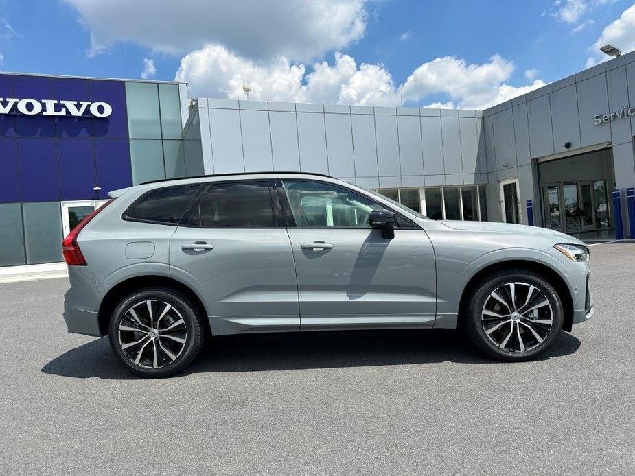 new 2024 Volvo XC60 car, priced at $50,995