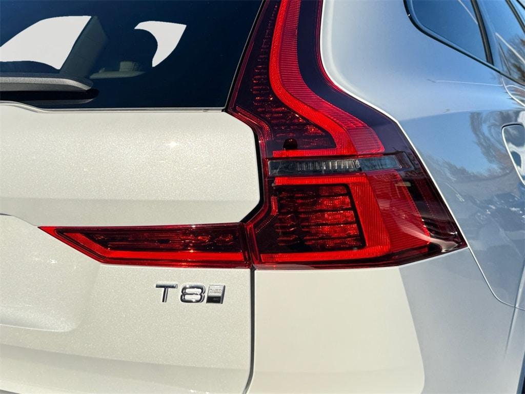 new 2026 Volvo XC60 Plug-In Hybrid car, priced at $73,595