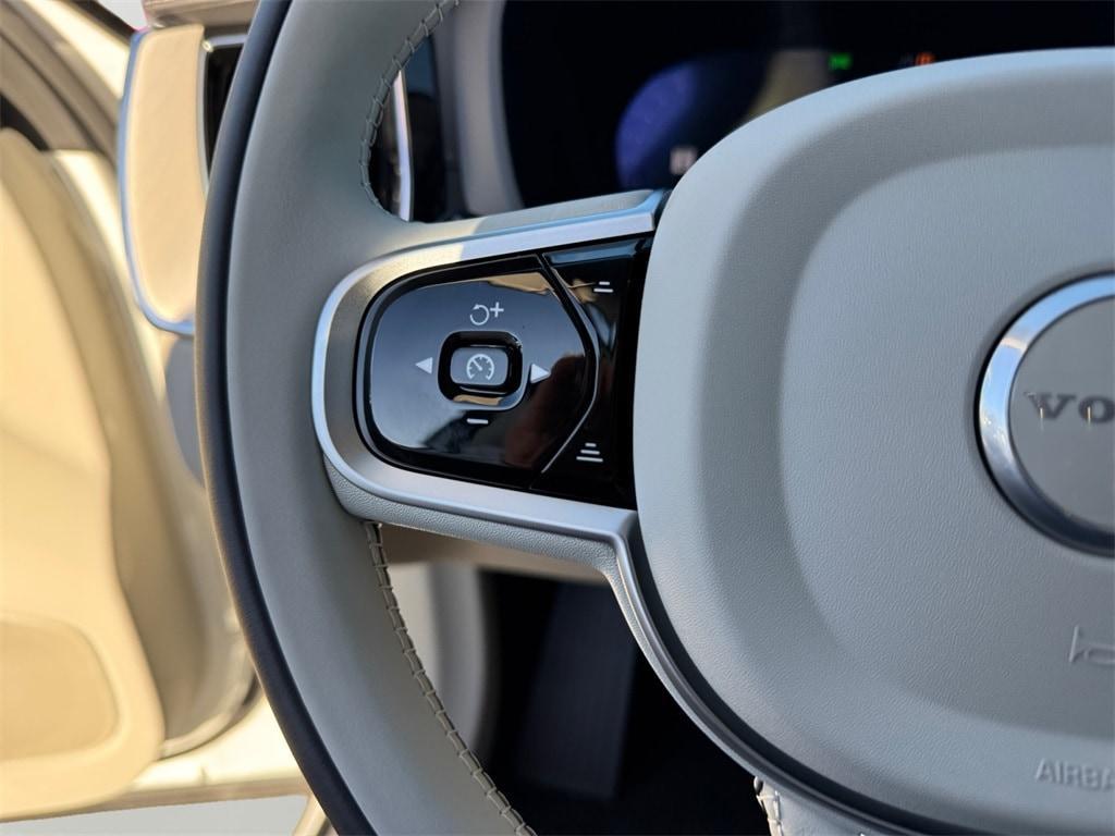 new 2026 Volvo XC60 Plug-In Hybrid car, priced at $73,595