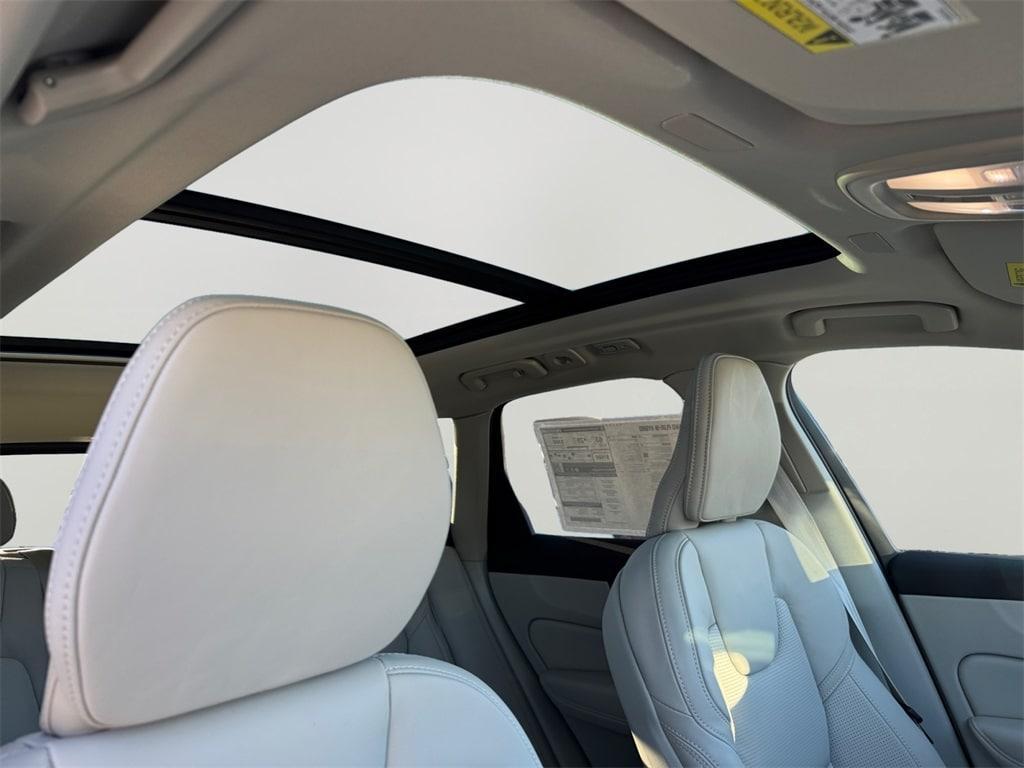 new 2026 Volvo XC60 Plug-In Hybrid car, priced at $73,595