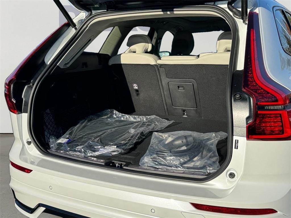 new 2026 Volvo XC60 Plug-In Hybrid car, priced at $73,595