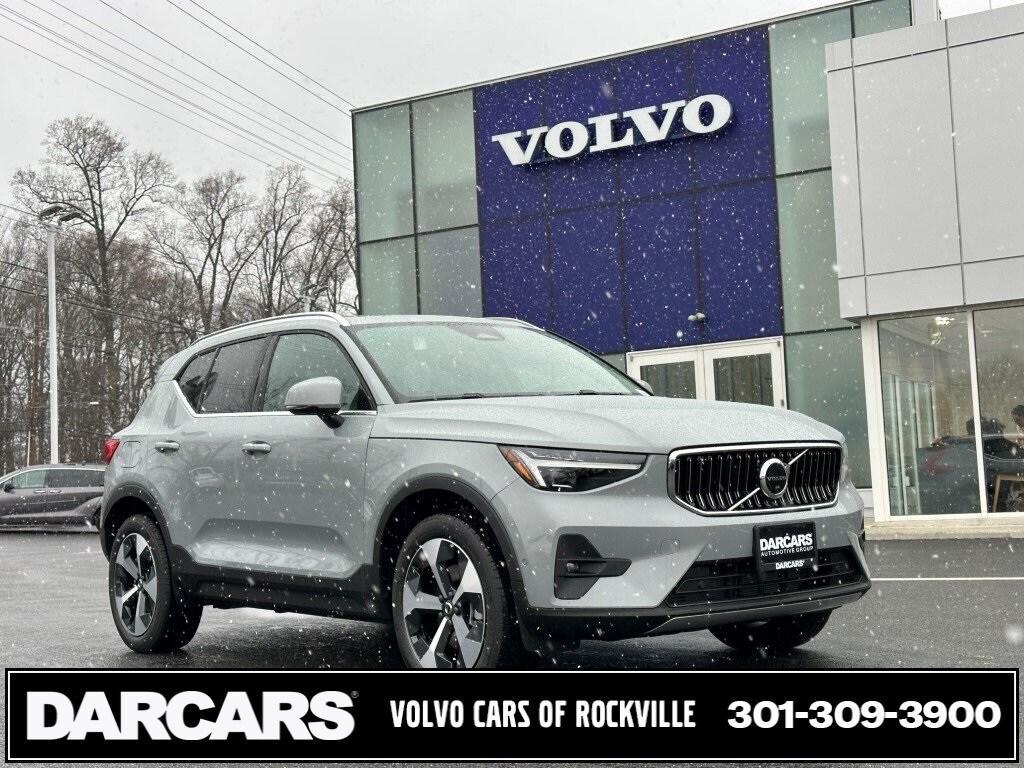 new 2025 Volvo XC40 car, priced at $46,449