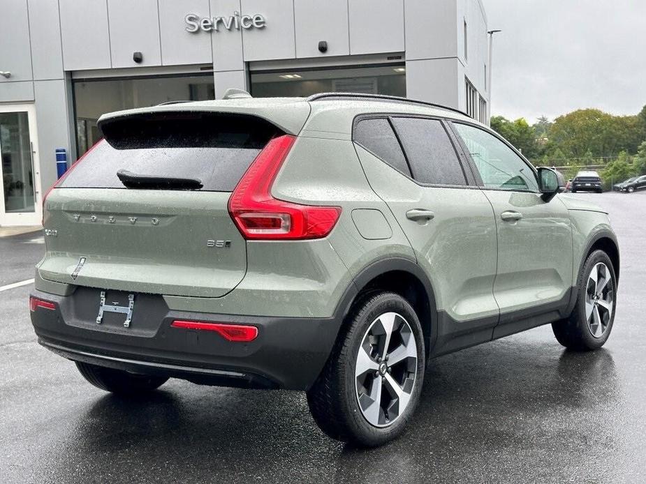 new 2025 Volvo XC40 car, priced at $46,992