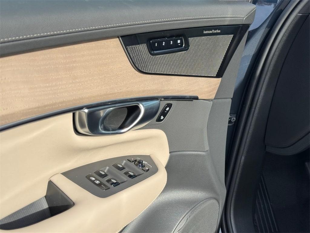 new 2026 Volvo XC90 car, priced at $70,969