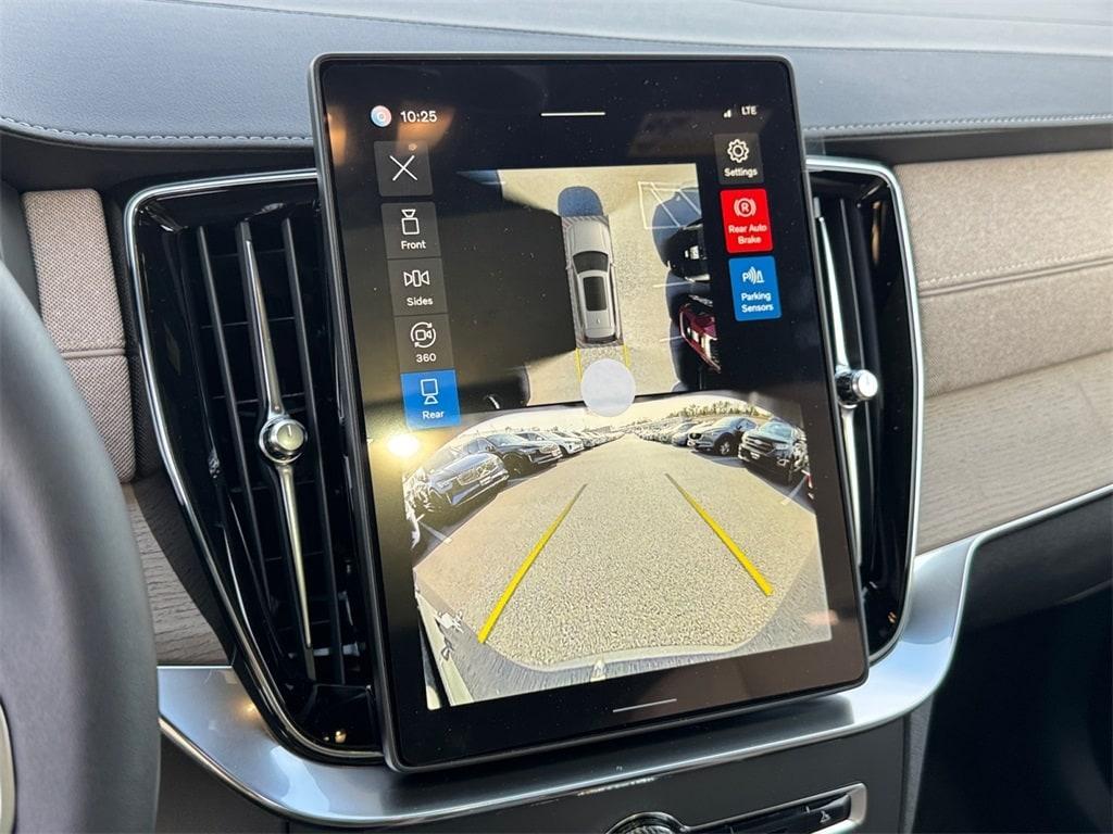 new 2026 Volvo XC90 car, priced at $70,969