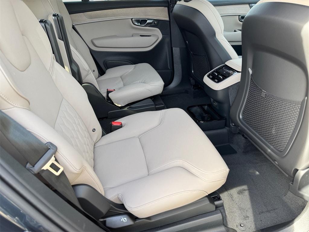 new 2026 Volvo XC90 car, priced at $70,969