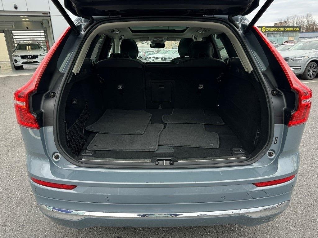 used 2022 Volvo XC60 Recharge Plug-In Hybrid car, priced at $43,580