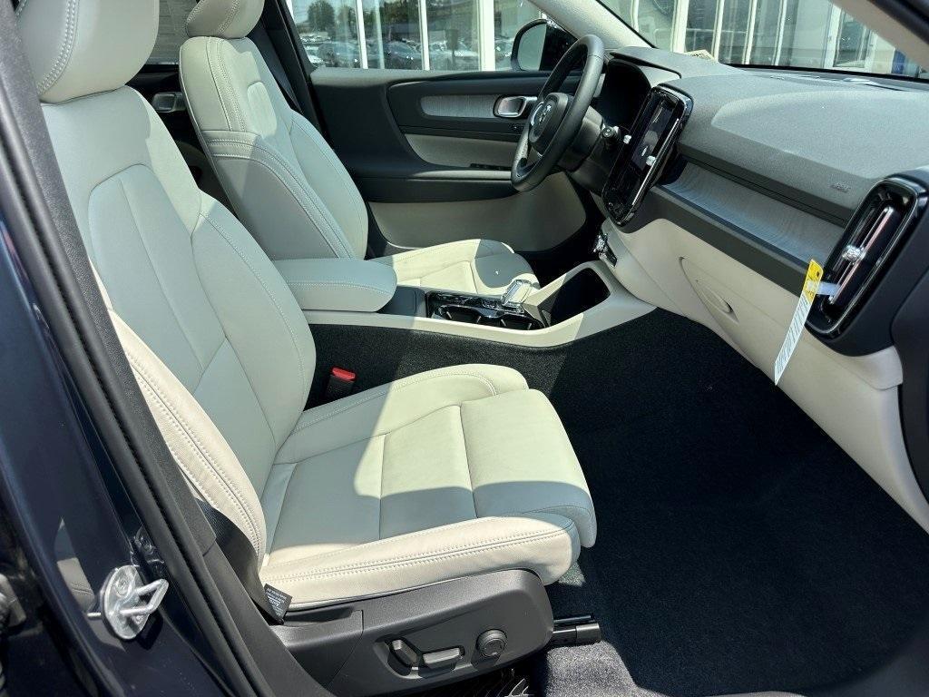 new 2026 Volvo XC40 car, priced at $53,095