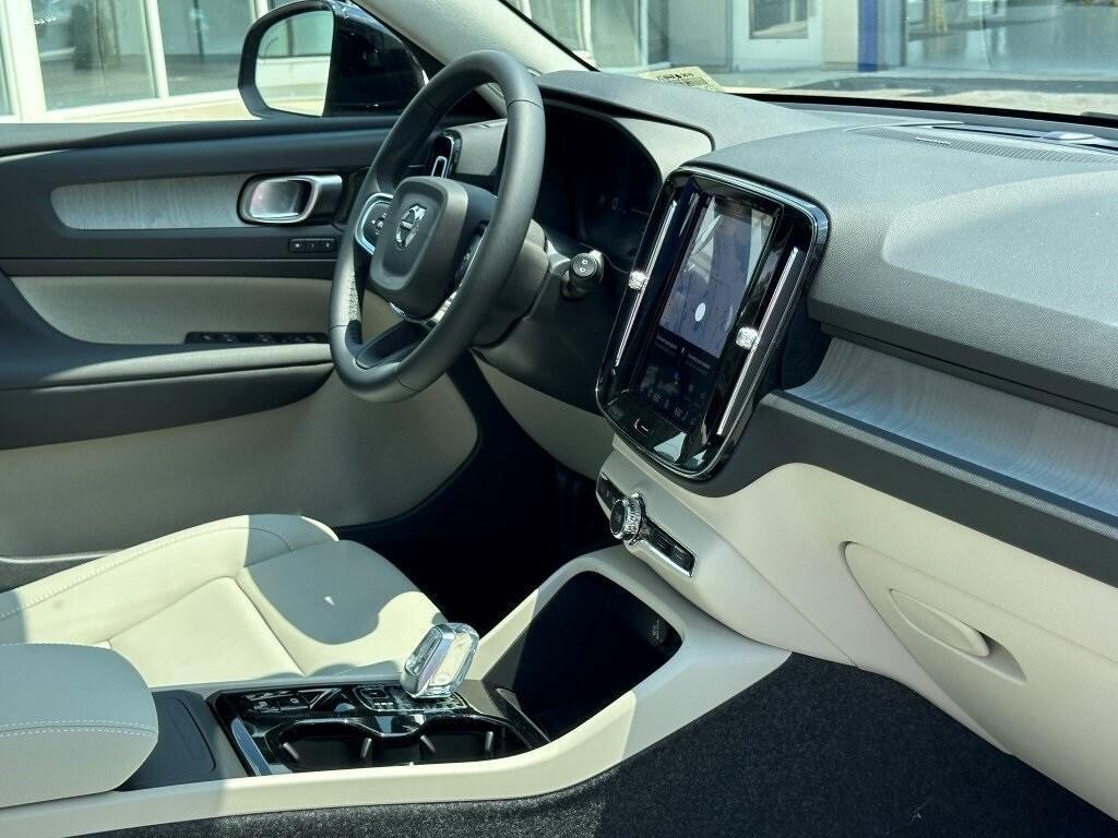 new 2026 Volvo XC40 car, priced at $53,095