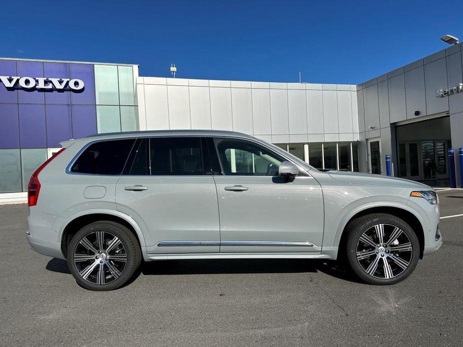 new 2025 Volvo XC90 car, priced at $64,401