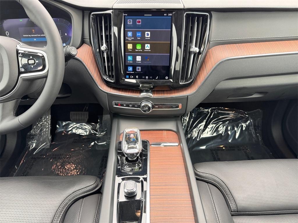 used 2023 Volvo XC60 car, priced at $41,980