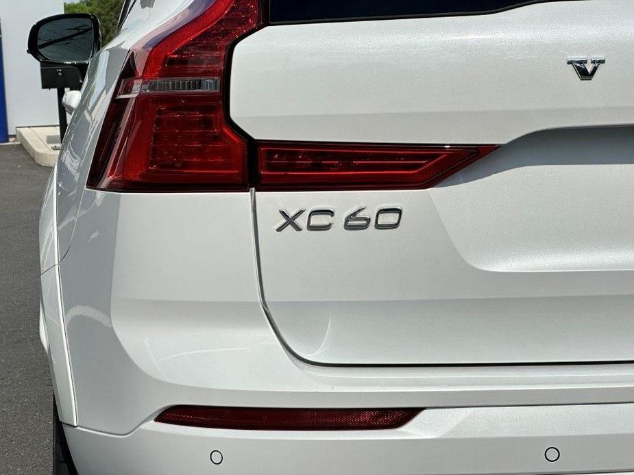 used 2021 Volvo XC60 Recharge Plug-In Hybrid car, priced at $45,980