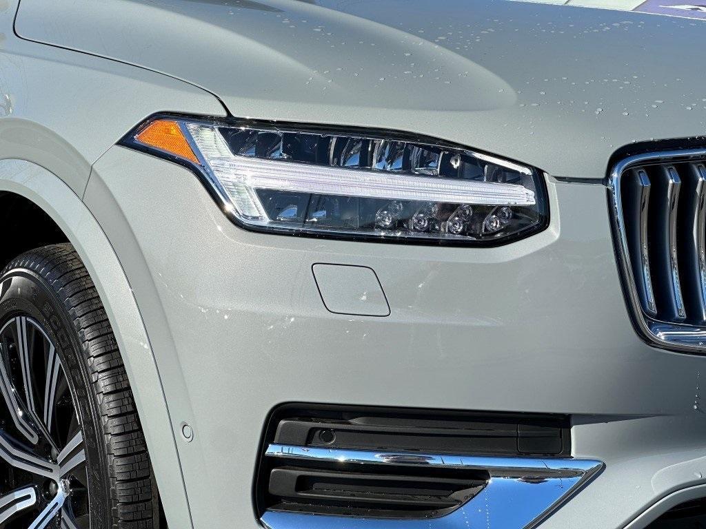 new 2024 Volvo XC90 car, priced at $61,895