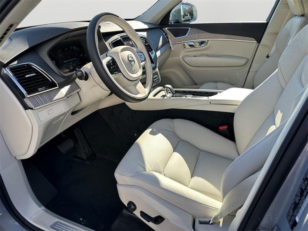 new 2024 Volvo XC90 car, priced at $61,895