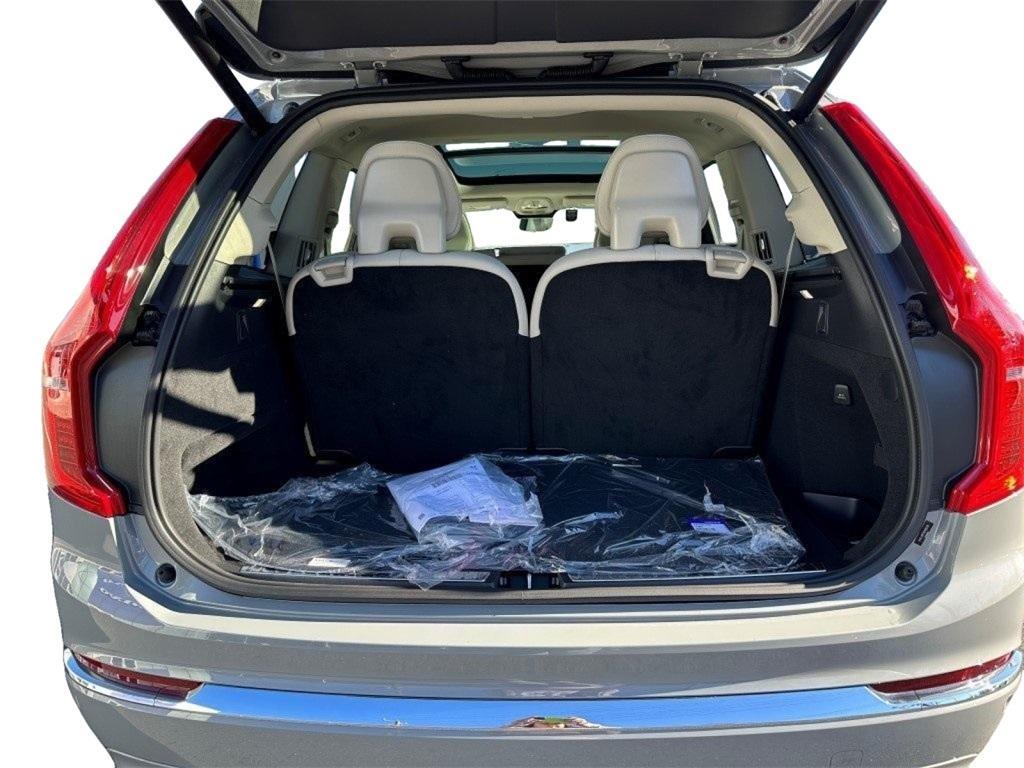 new 2024 Volvo XC90 car, priced at $61,895