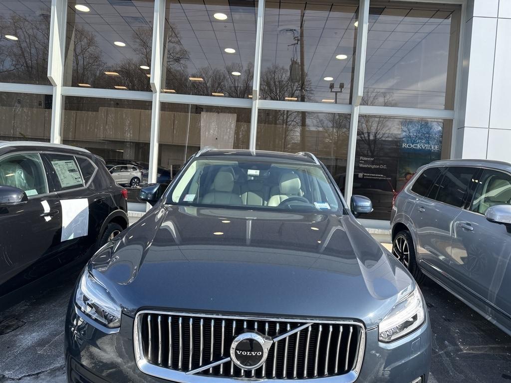 used 2022 Volvo XC90 car, priced at $37,980