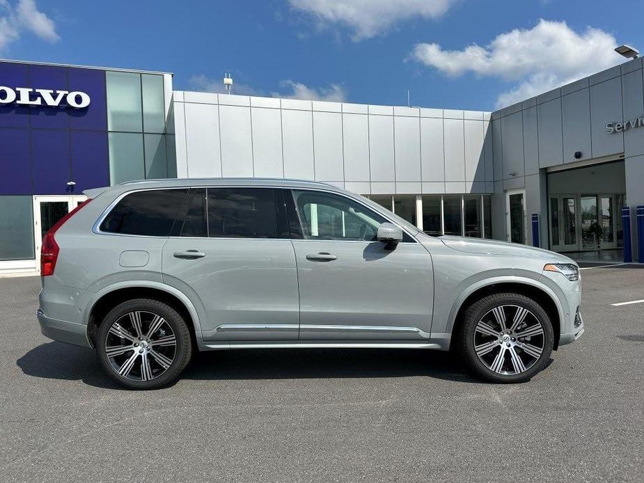 new 2025 Volvo XC90 car, priced at $75,895