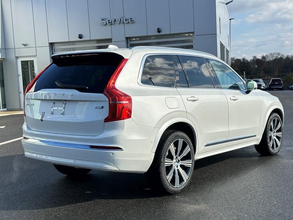 new 2025 Volvo XC90 car, priced at $70,929