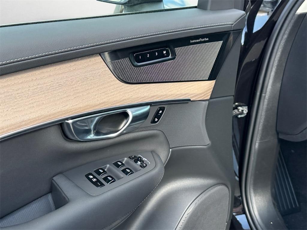 new 2026 Volvo XC90 car, priced at $69,721