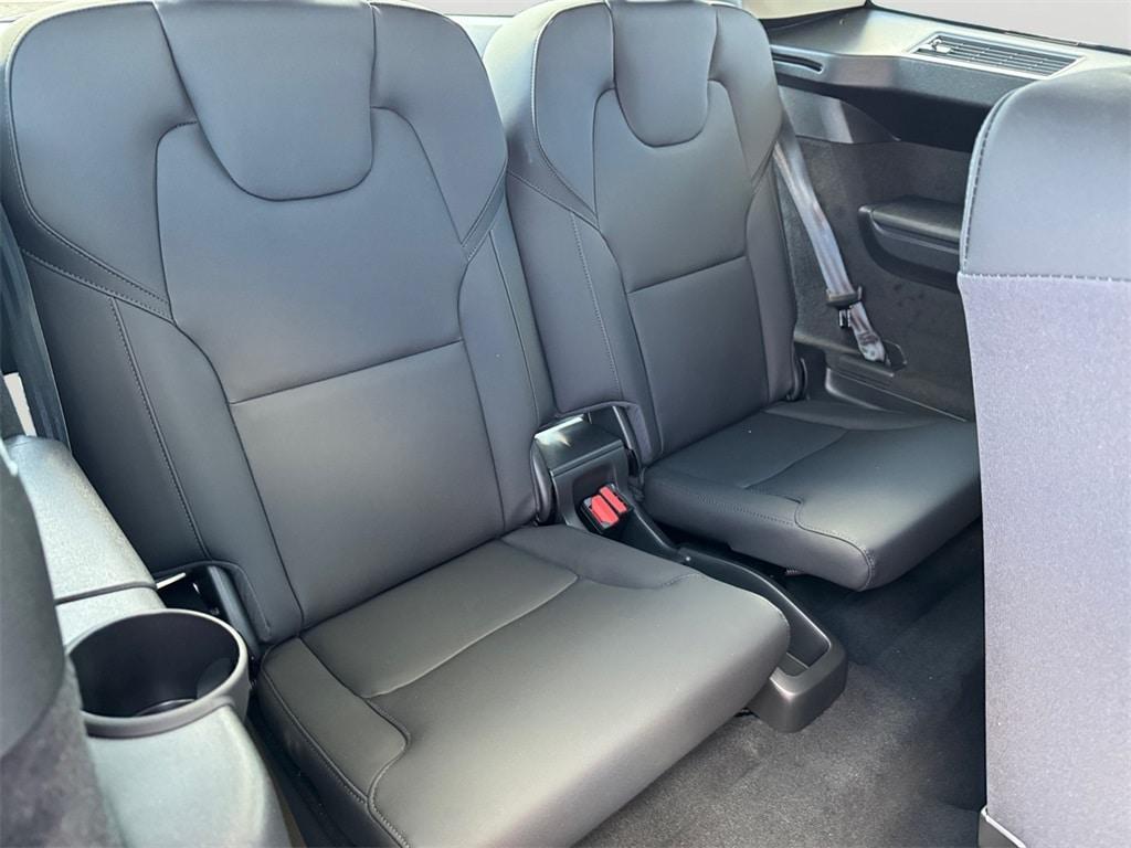 new 2026 Volvo XC90 car, priced at $69,721