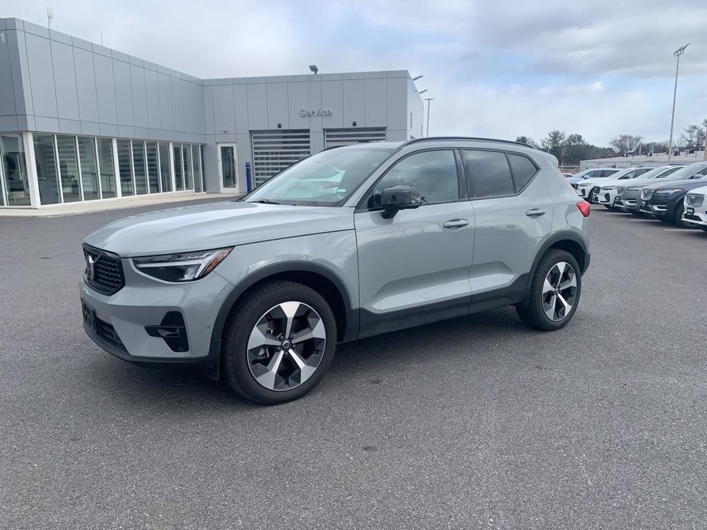 used 2024 Volvo XC40 car, priced at $36,280