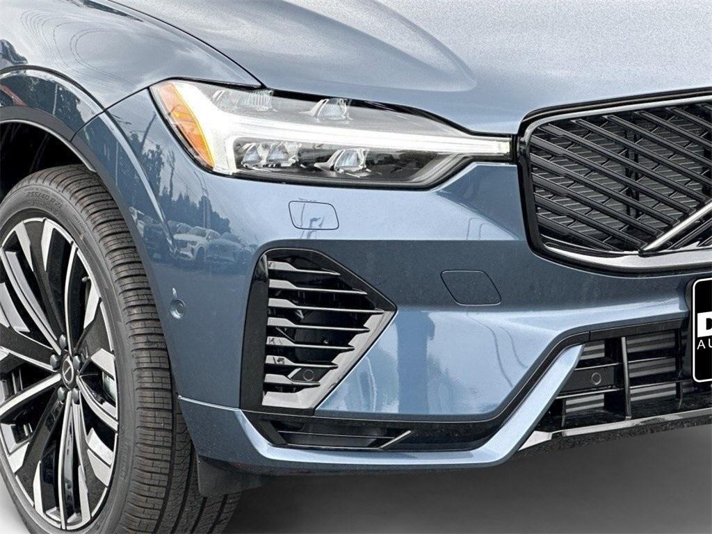 new 2026 Volvo XC60 Plug-In Hybrid car, priced at $74,395