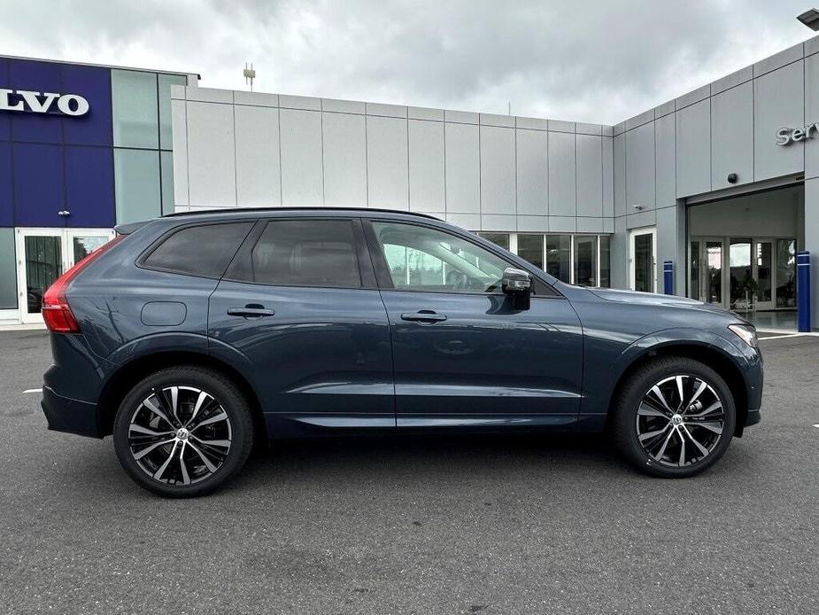 new 2025 Volvo XC60 car, priced at $53,025